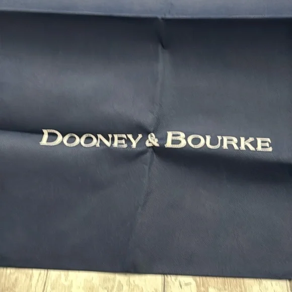 Dooney and Bourke large blue dust bag. Approximately 18 x 21“. - Picture 3 of 3